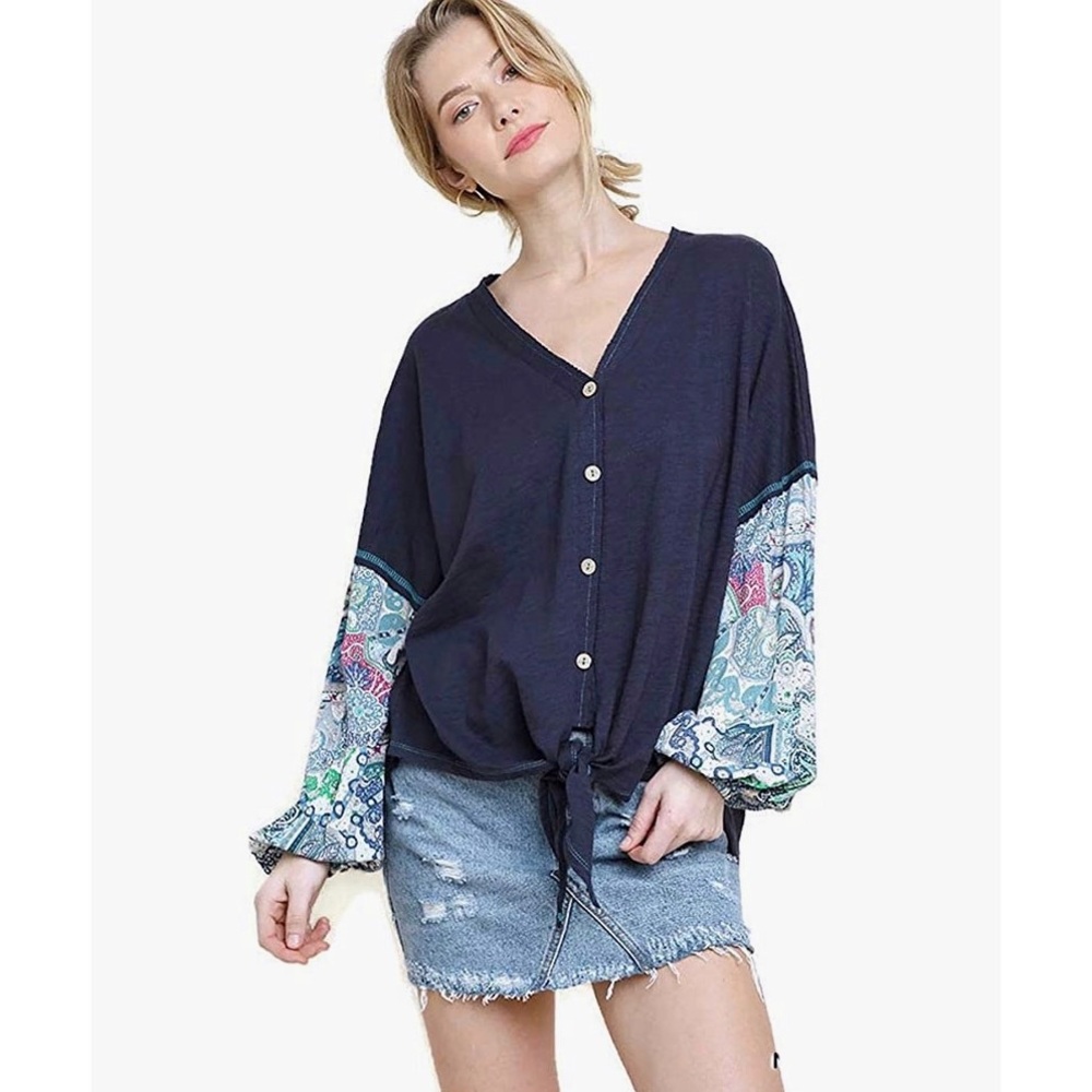 Umgee Button Up V-Neck Knotted Top with‎ Paisley Puff Sleeves